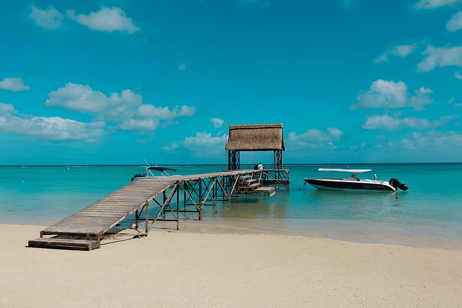 Hire a car and driver in Trou aux Biches