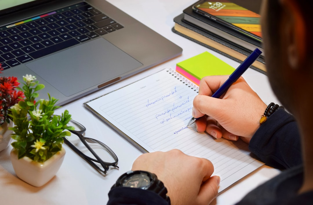 The Writing Feedback Gap: Why Students Revise More When AI Comments Feel Human