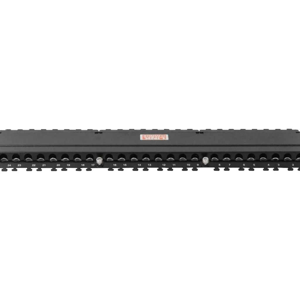 LINKMADE 0,5U 24-RJ45 CAT6A F/UTP S/FTP PATCHPANEL BLINDADO