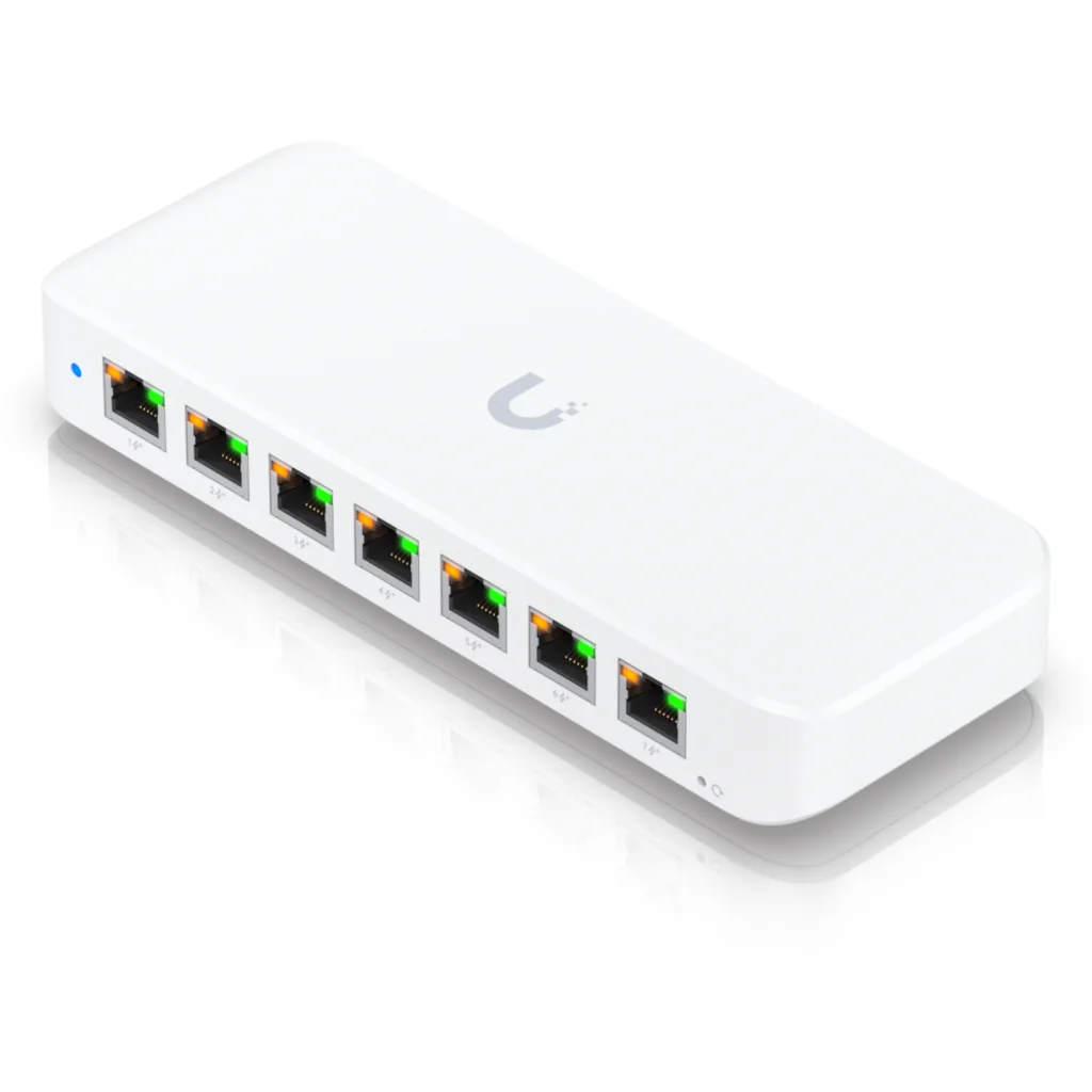 Imagen 6 de Ubiquiti Unifi Switch Ultra 60W A compact Layer 6 8-port GbE PoE switch with versatile mounting options 52W.