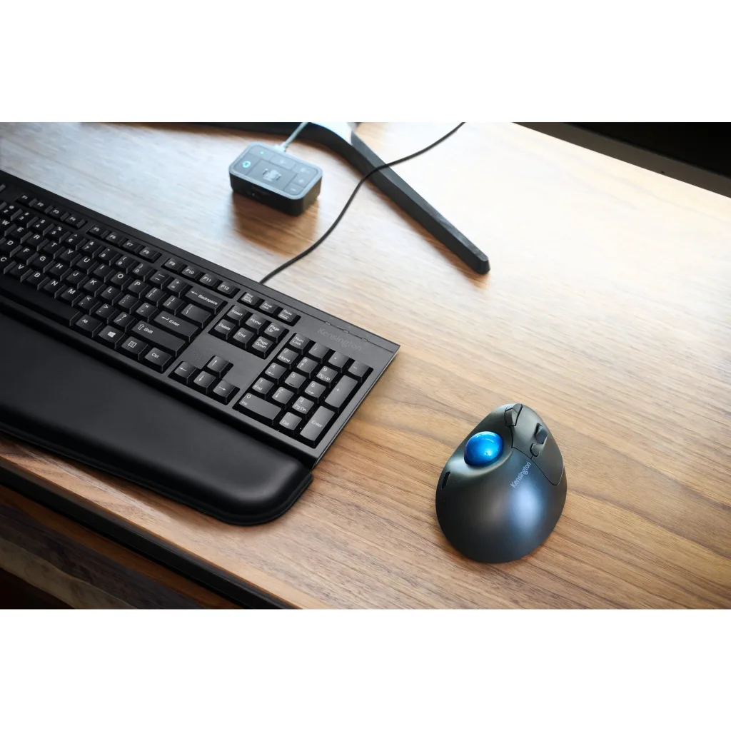 Imagen 11 de Teclado Alámbrico Kensington KB100 EQ, Español Tamaño completo Res.Derrame Negro