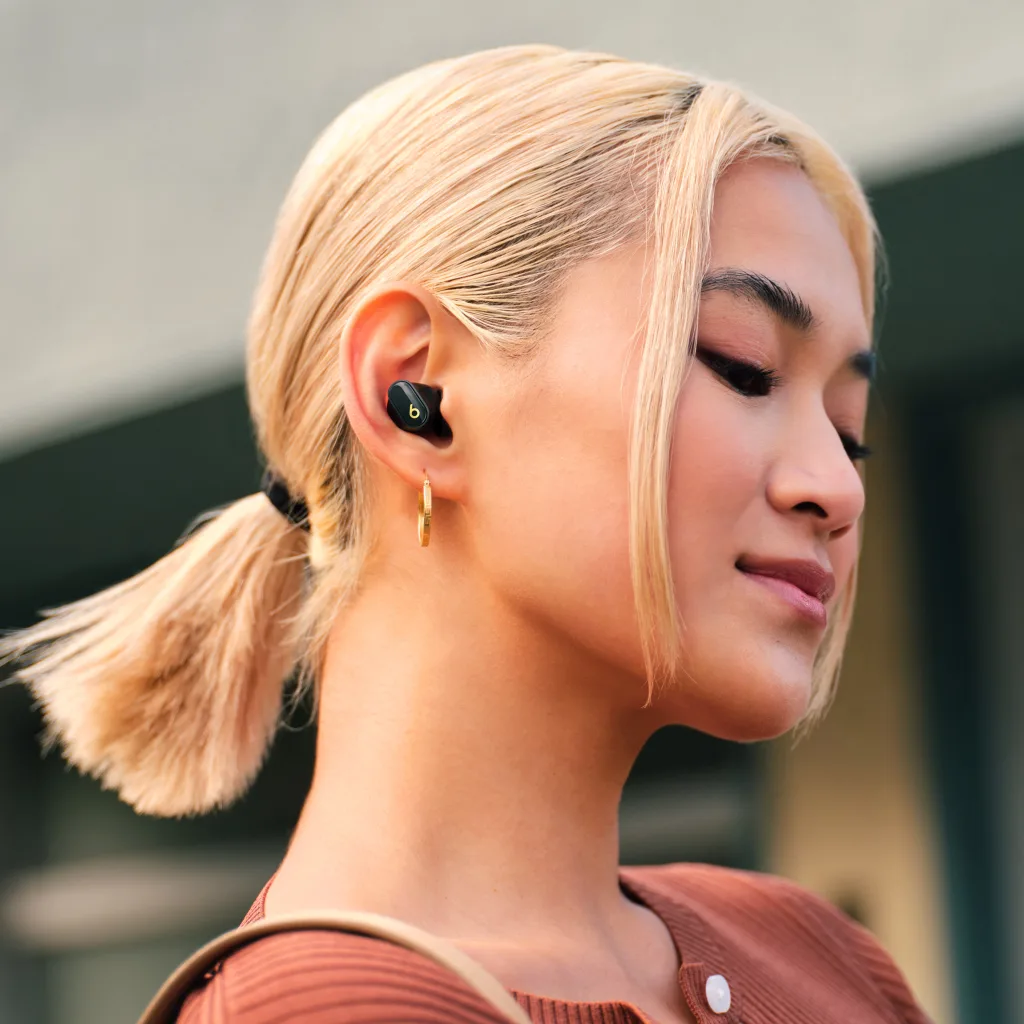 Imagen 7 de Audífonos Apple Beats Studio Buds+ Inalámbricos con Cancelación Ruido Negro/Oro