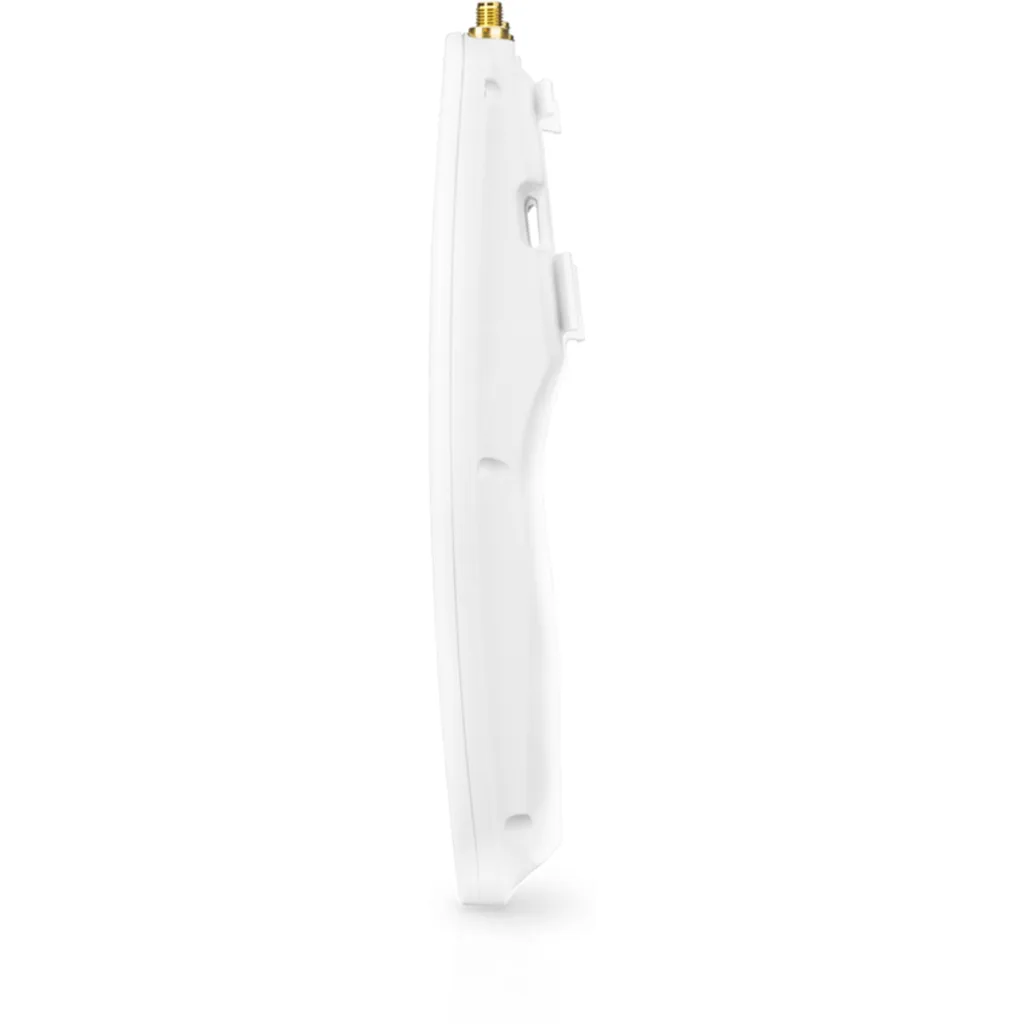 Imagen 2 de Access Point UBIQUITI-R2AC Rocket AC 2.4GHz Airmax Airprism, Interior/Exterior