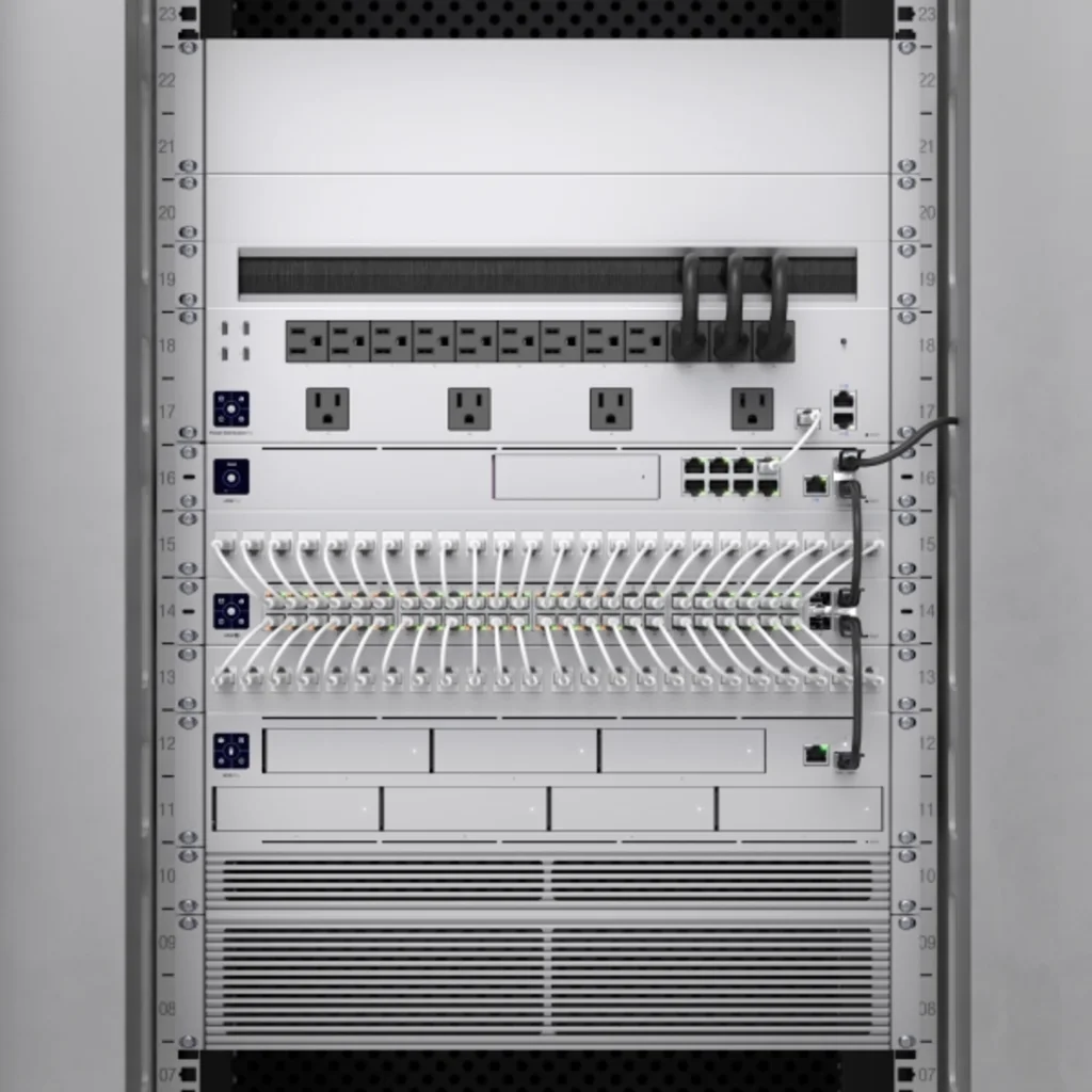 Imagen 1 de Ubiquiti - Rack mounting tray - UACC-Rack-Panel-Blank-1U