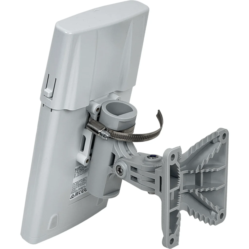 Imagen 6 de QuickMOUNT Pro MikroTik con ajuste de inclinacion y giro, ideal para instalar an
