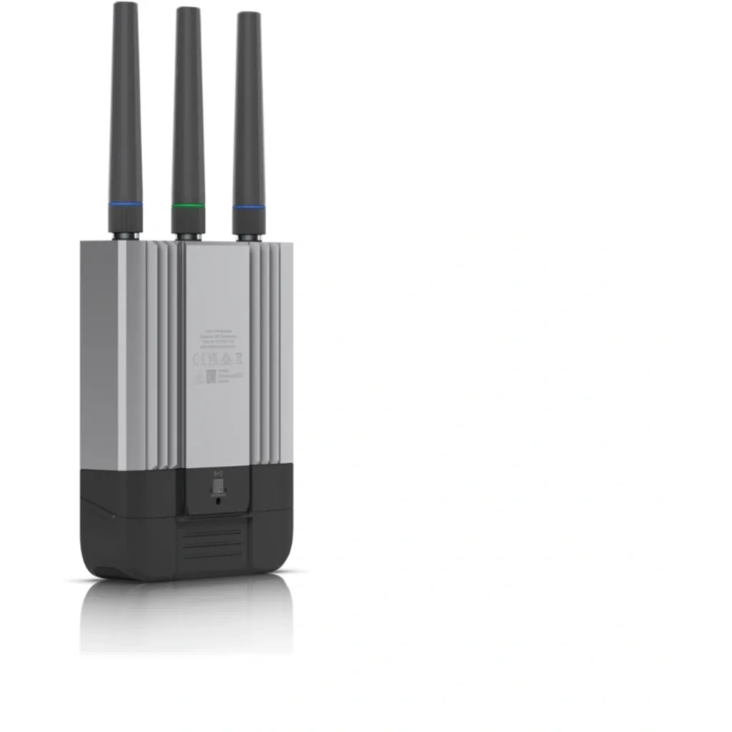 Imagen 6 de Antena Ubiquiti UI LTE/3G 2-1000(Poe-in/out) SIM GPS 4pin-ATX inc-Antenas RPSMA 