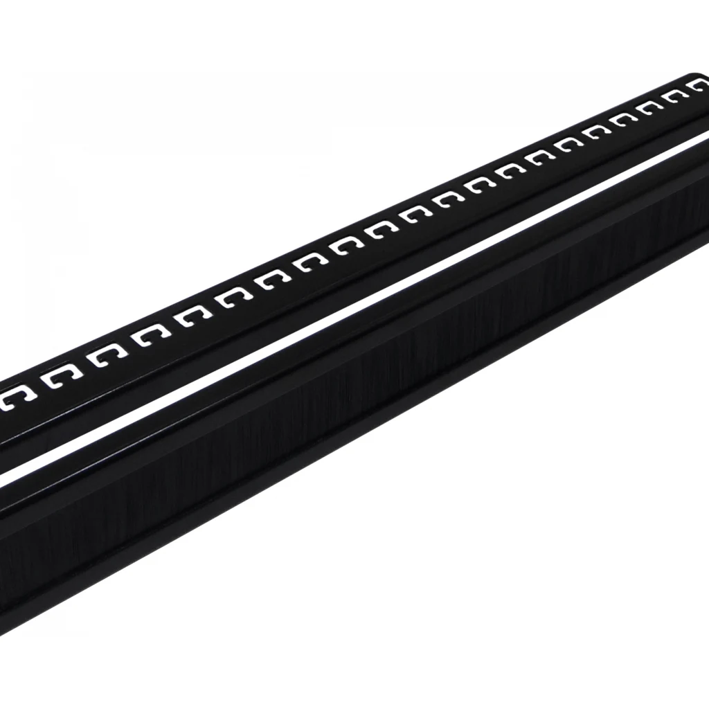 Imagen 2 de LINKMADE TAPA-SOPORTE-POSTERIOR 1U C/APERTURA-CEPILLO P/RACK-19P