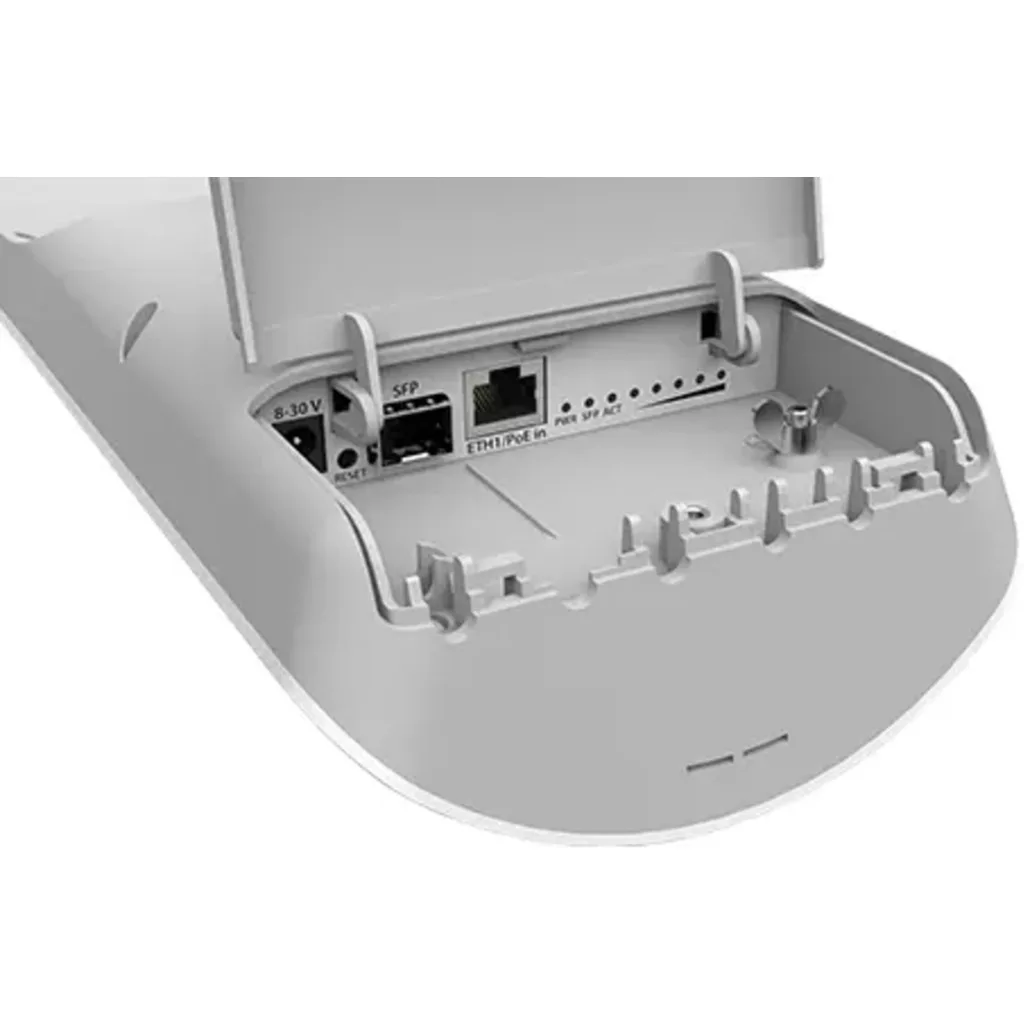 Imagen 1 de MIKROTIK 1-1000 1-SFP 15DBI 5GHZ 31DBM INC24V L4 RB921GS-5HPACD-15S