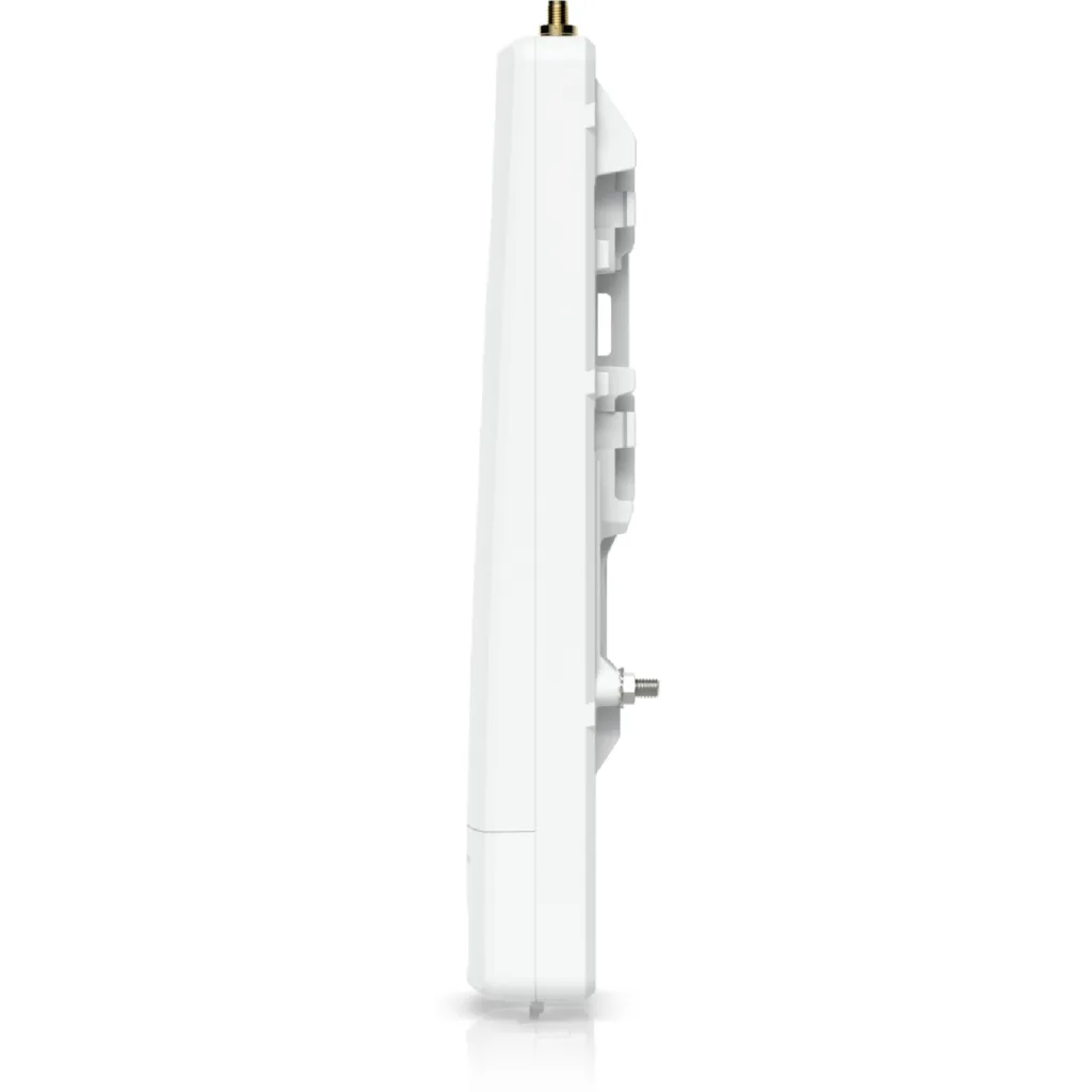 Imagen 5 de 5Ghz WiFi 7 Radio, 5+ Gbps, 1x 10Gbps, 1x SFP+, Dedicated Spectral Analysis radio, Channel Puncturing, MLO Opersation up to 20km