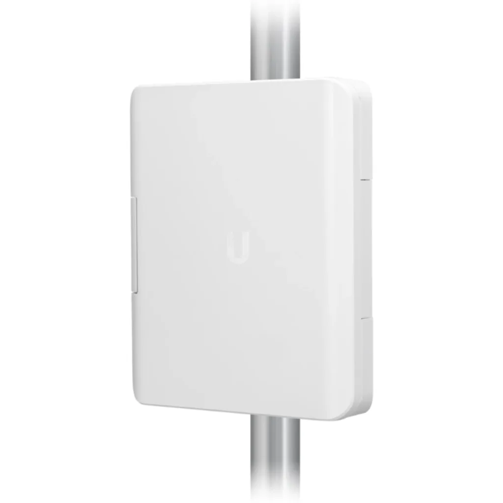 Imagen 6 de UBIQUITI CAJA EXTERIOR INCLUYE POE-54V-60W PARA SWITCH USW-FLEX
