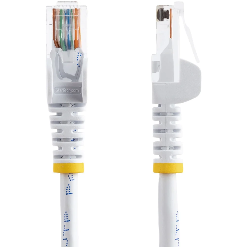 Imagen 1 de Cable de Red StarTech Cat5e Ethernet Sin enganche, 0 5mt Color BLANCO