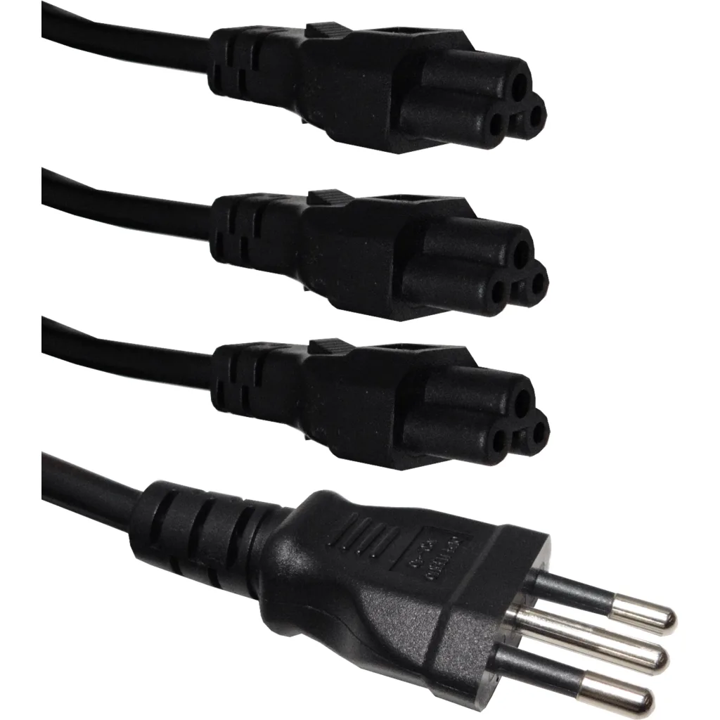 Imagen 1 de Triple 0,9mt Negro Trebol-C5-Hembra CL-Macho Cable Poder 6A 3x0,75mm2