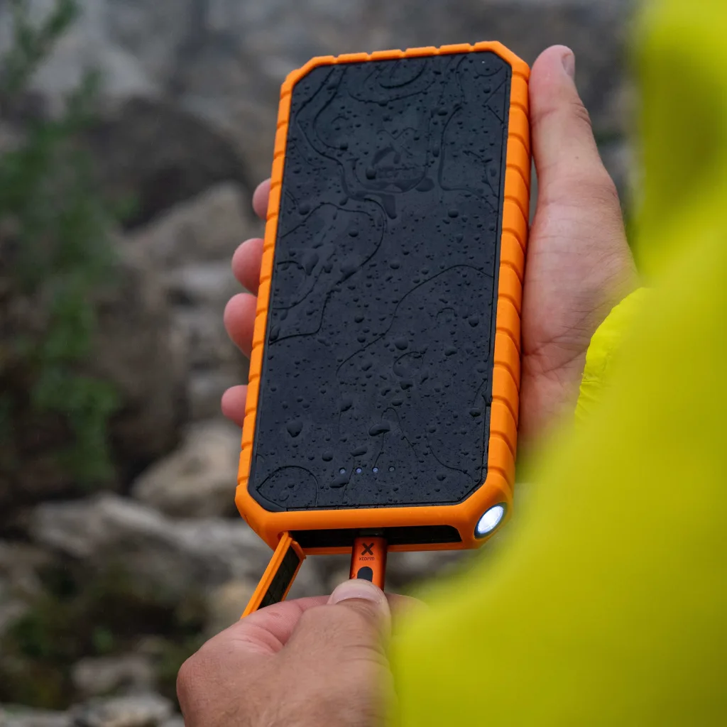 Imagen 12 de Bateria Rugged 20.000 mAh 35W Xtreme Series Xtorm  Naranjo