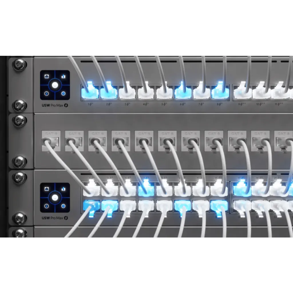 Imagen 3 de Cable de Red Ubiquiti Cat6 RJ-45 15cm Etherlighting UACC Color BLANCO