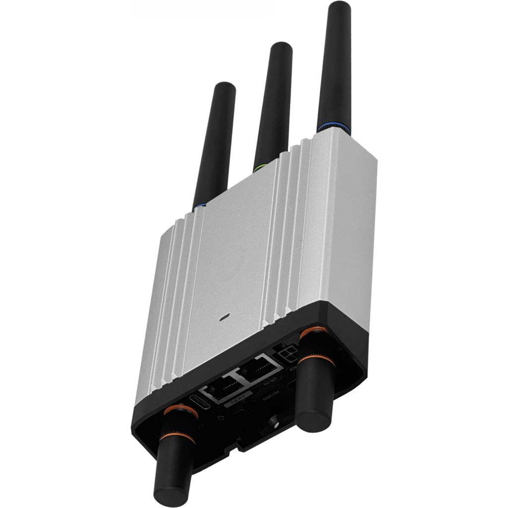 Imagen 9 de Antena Ubiquiti UI LTE/3G 2-1000(Poe-in/out) SIM GPS 4pin-ATX inc-Antenas RPSMA 