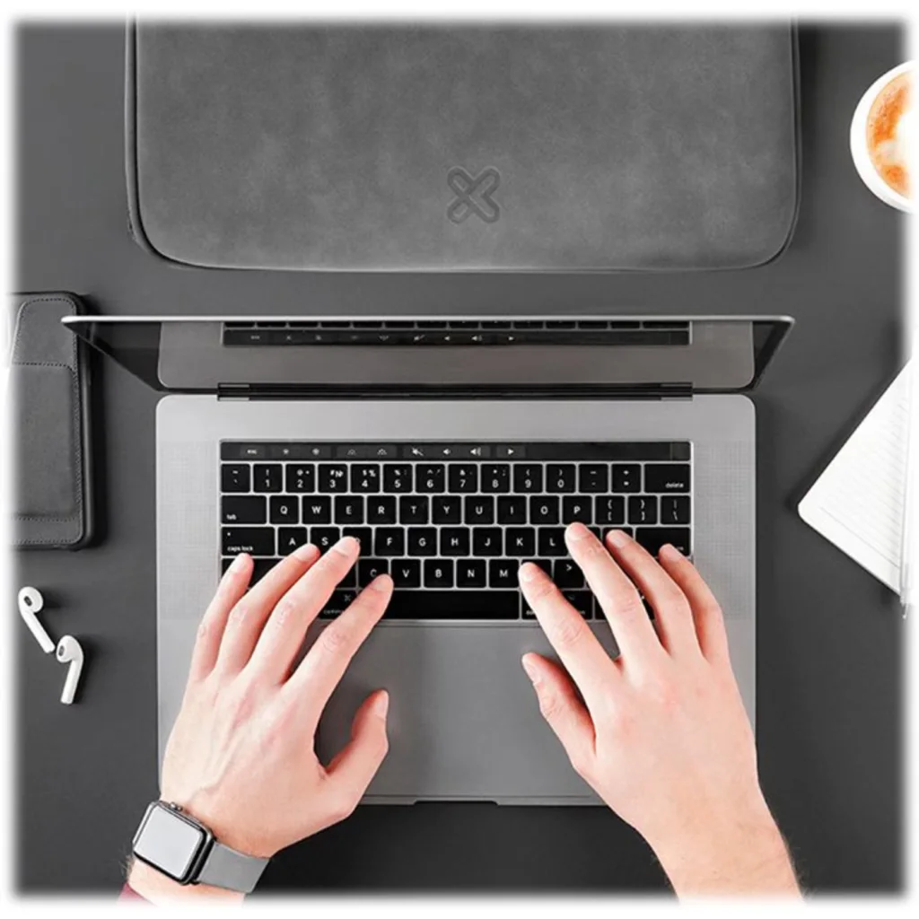 Imagen 3 de Funda KlipX KNS-220GR para Notebook hasta 15.6" Acolcha. Poliéster Gris
