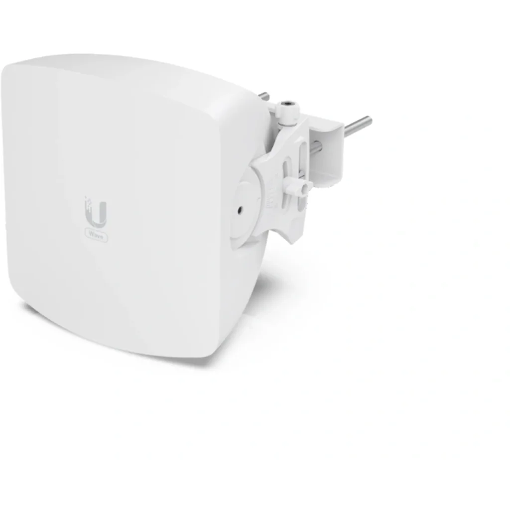 UBIQUITI PtmP 30º 1-2500 1-SFP+10G 24/12dBi 60/5GHz GPS 2,7gbps-duplex