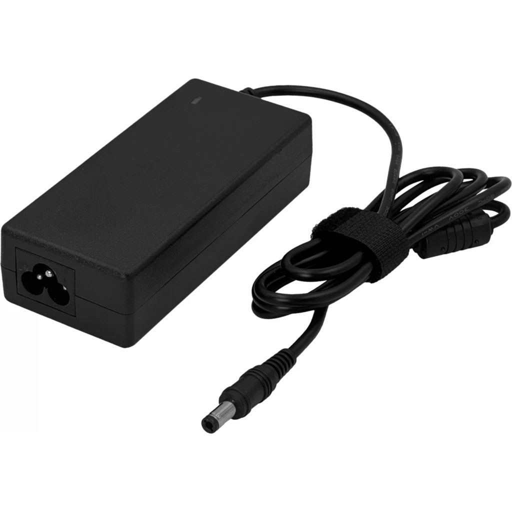 Plug-5,5x2,5mm 19VDC 3,41A 65W Switching Fuente de Poder