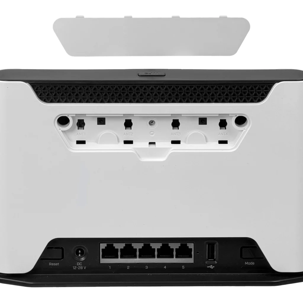 Imagen 2 de MIKROTIK 4G CAT7 5-1000 Sim USB L4 2,4/5GHz inc24V D53G-5HACD2HND