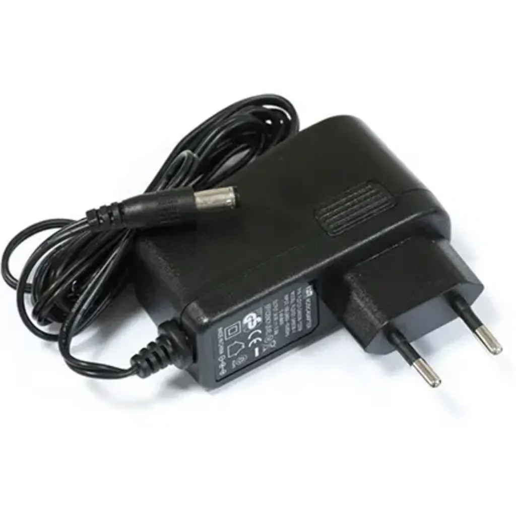 Imagen 5 de Microtik Antena 17dBi LTE-1-2-3-7-8-20 38-41  1-Sim 25  1-100 L3 inc24v RBLHGR