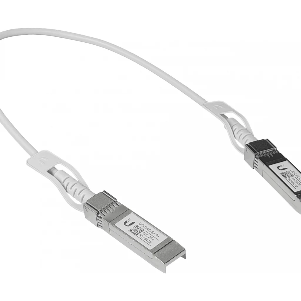 Imagen 2 de UniFi Advance Hosting Gateway  10G multi-WAN, 3.5?+?Gbps routing with IDS/IPS, (1) 10G SFP+ & 1?GbE WAN, (1) 10G SFP+ & 1?GbE LAN, UniFi Power Backup ready, cloud-managed. Req: Cable Server 3200
