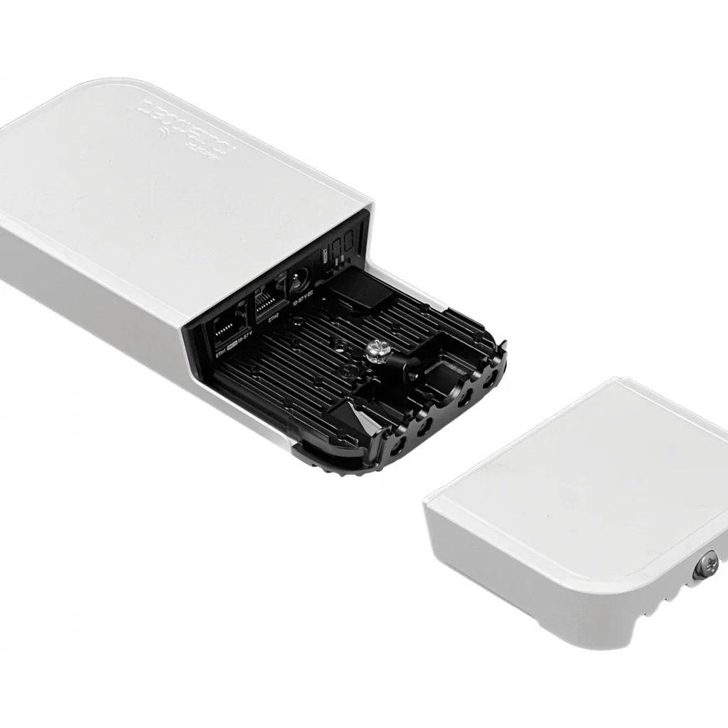 Imagen 1 de MIKROTIK Blanco Exterior 2,4/5GHz-2x2 25dBm 2,5dBi 2-1000 inc-24V L4