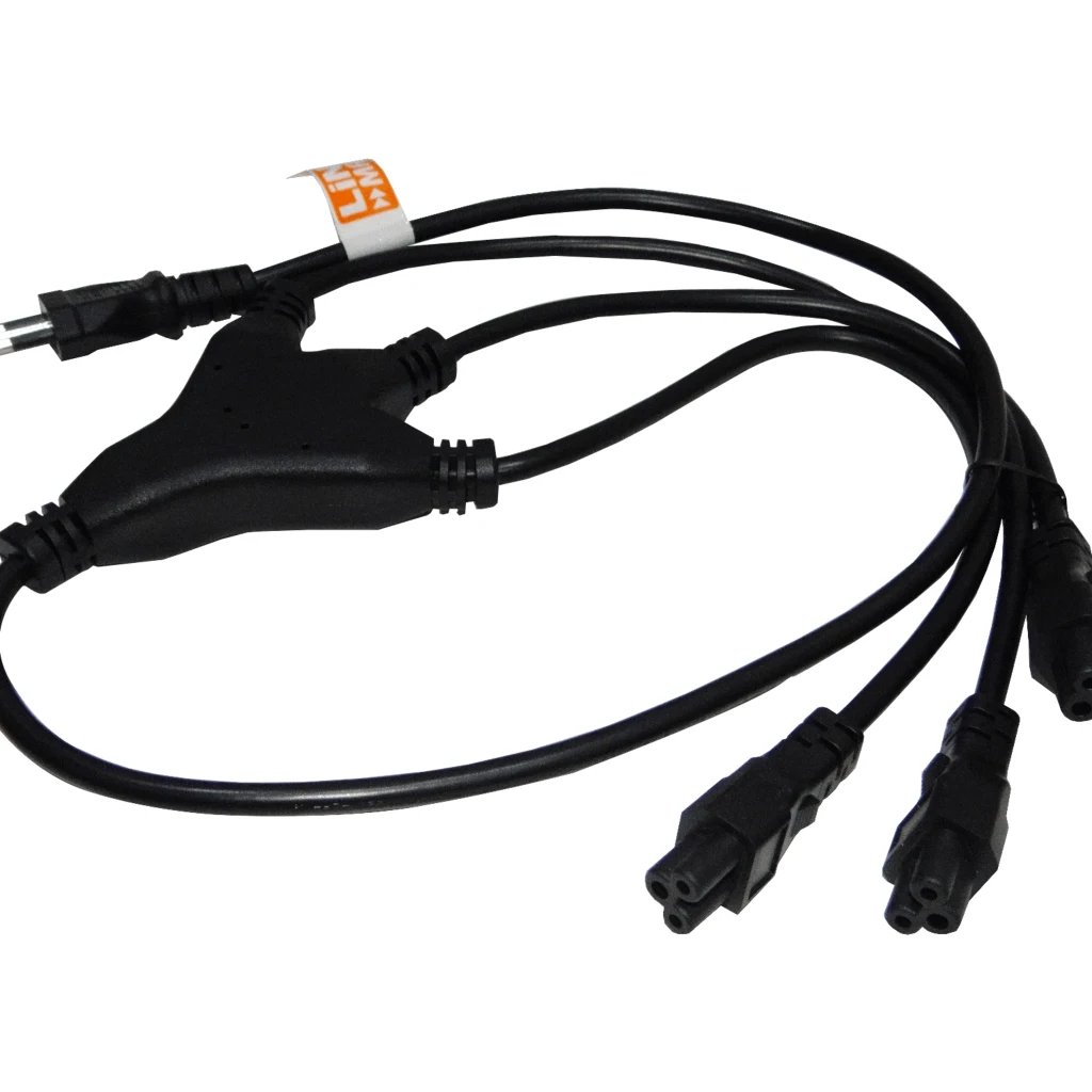Triple 0,9mt Negro Trebol-C5-Hembra CL-Macho Cable Poder 6A 3x0,75mm2