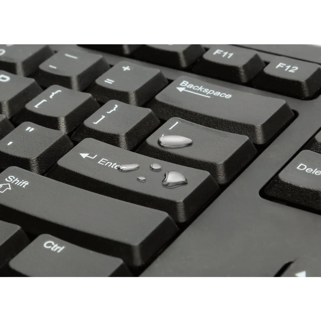 Imagen 1 de Teclado Alámbrico Kensington KB100 EQ, Español Tamaño completo Res.Derrame Negro