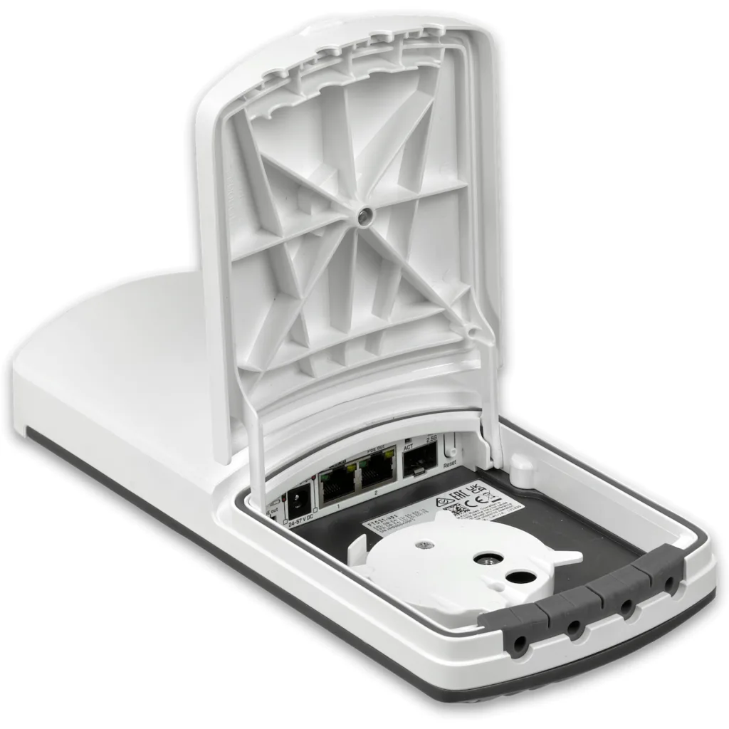 Imagen 6 de MIKROTIK UPS 2-1000 PoE-in/out SFP-2,5G Converter IP67