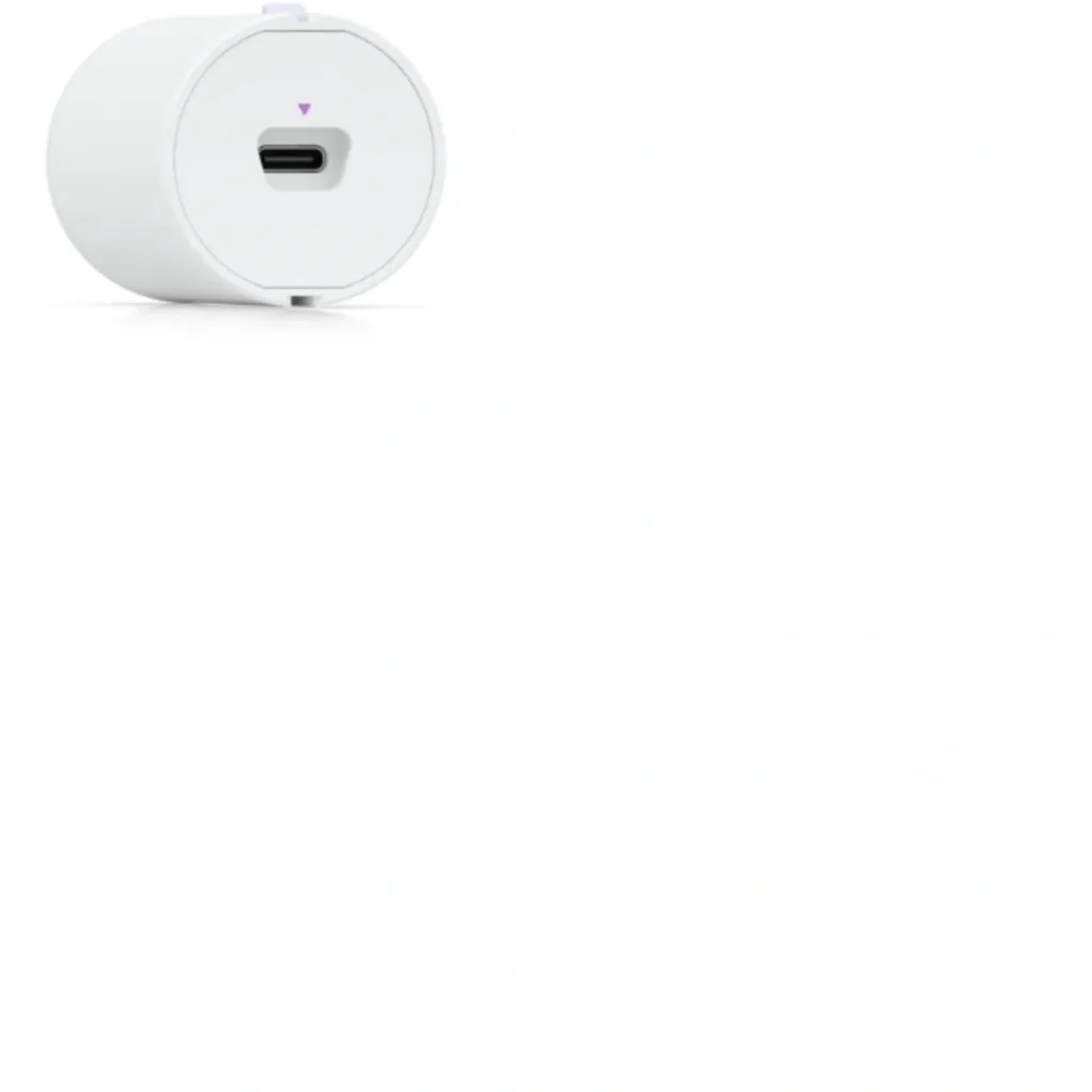 Imagen 2 de Wide-angle lens with enhanced low-light performance and dynamic range that conne