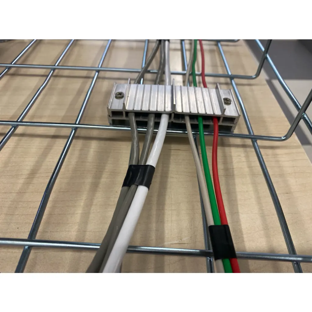 Imagen 4 de LINKCHIP Ordenador de Cables p/Escalerilla c/Base Canasto Malla Hilo