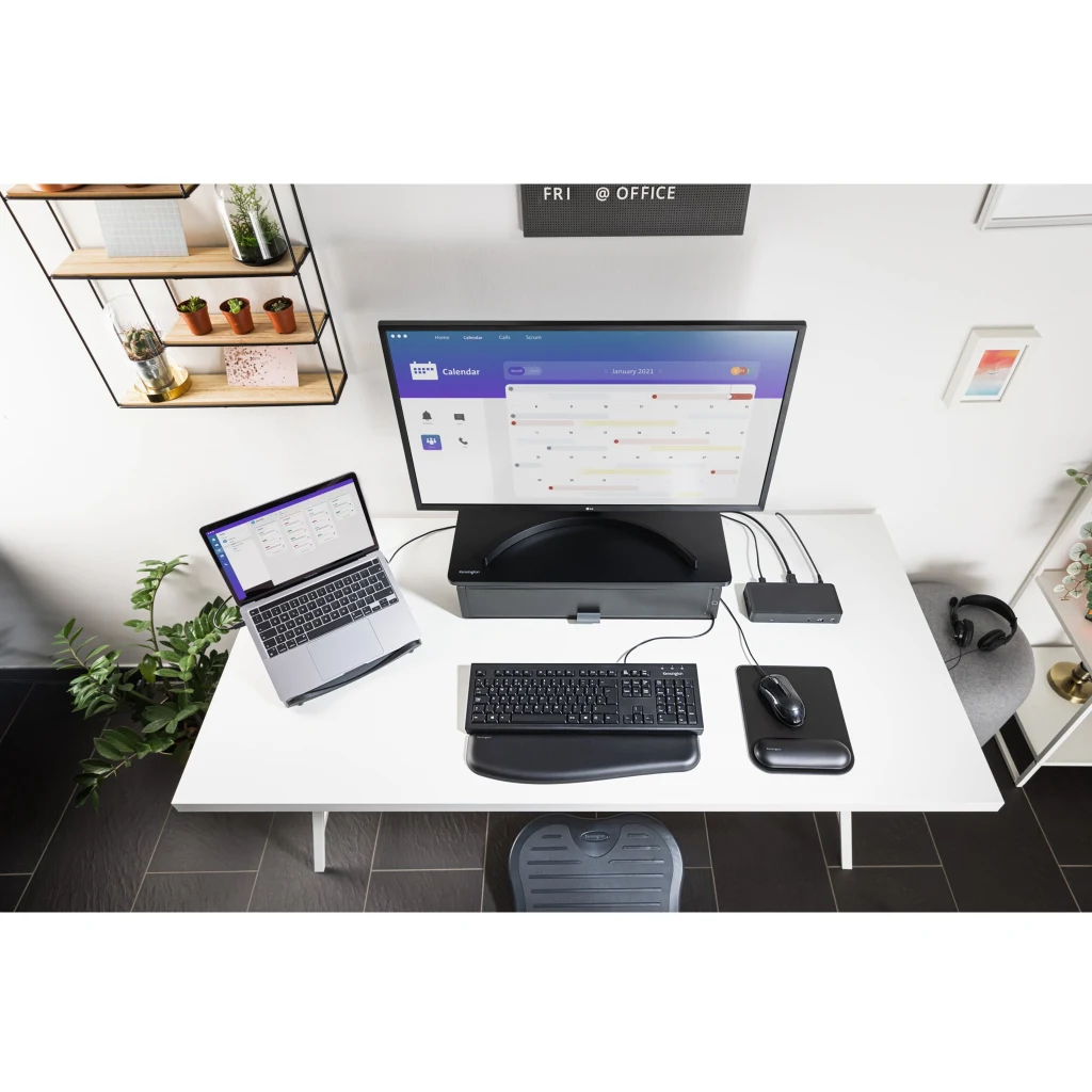 Imagen 2 de Teclado Alámbrico Kensington KB100 EQ, Español Tamaño completo Res.Derrame Negro