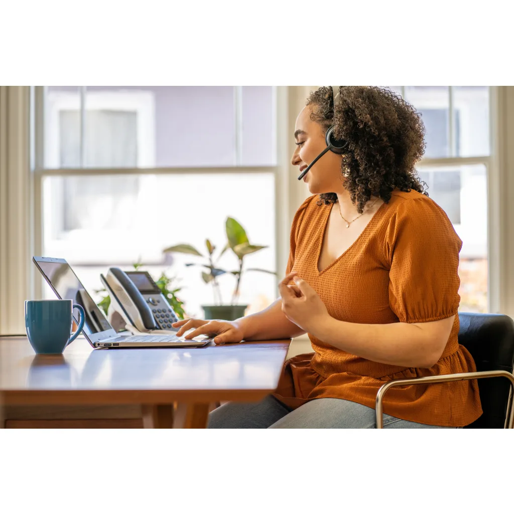 Imagen 2 de Auricular Inalámbrico HP Poly Voyager 4320 Con Micrófono / BT USB