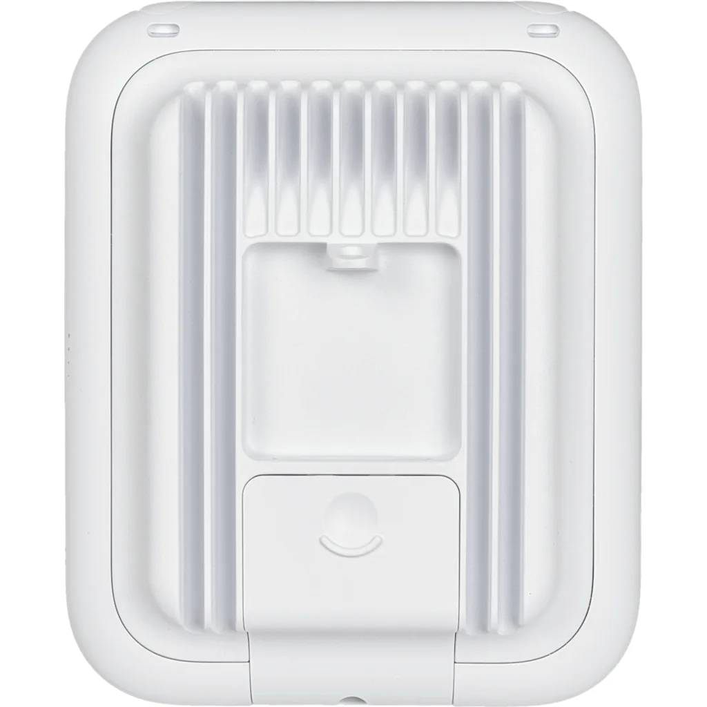 Imagen 2 de UBIQUITI 2,4/5/6GHz 2x2x2 10Gbps 1-2500 WiFi7 8/11/10dBi IP67 req-PoE+