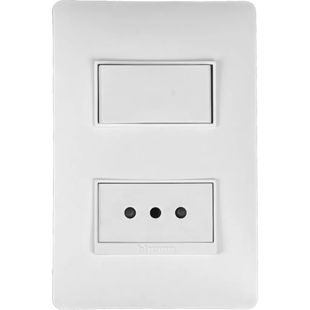 Imagen 2 de BTICINO Interruptor Enchufe 9/12 ENCHUFES-10A-NACIONAL LUZICA