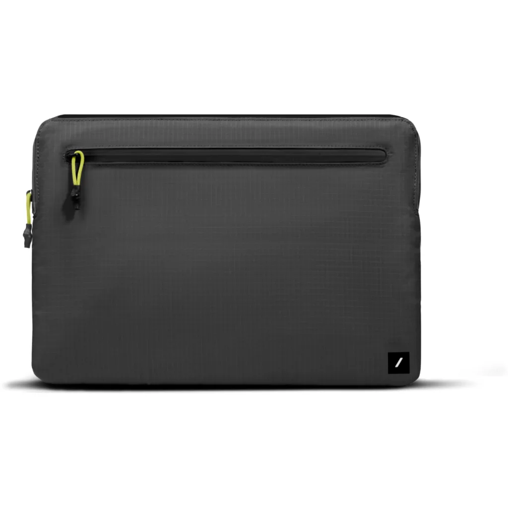Funda Ultralight para Macbook 16" Native Union Negro