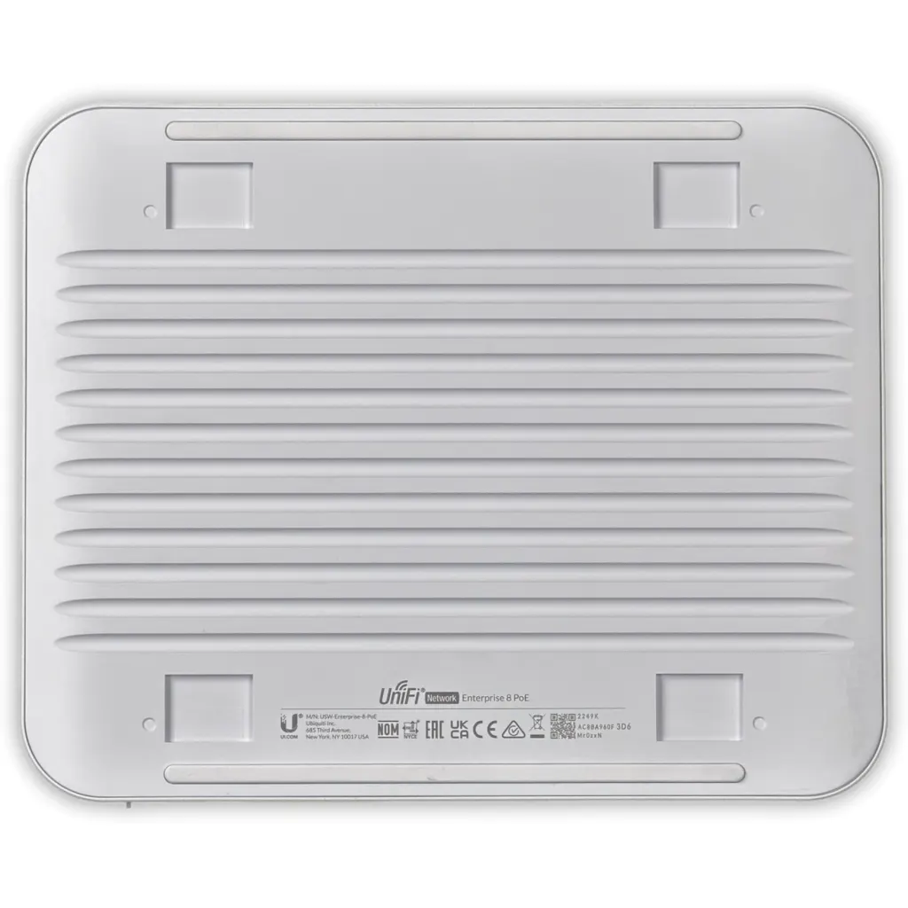 Imagen 6 de Switch Ubiquiti USW-Enterprise-8-PoE, 8 Puertos PoE managed switch Layer 3