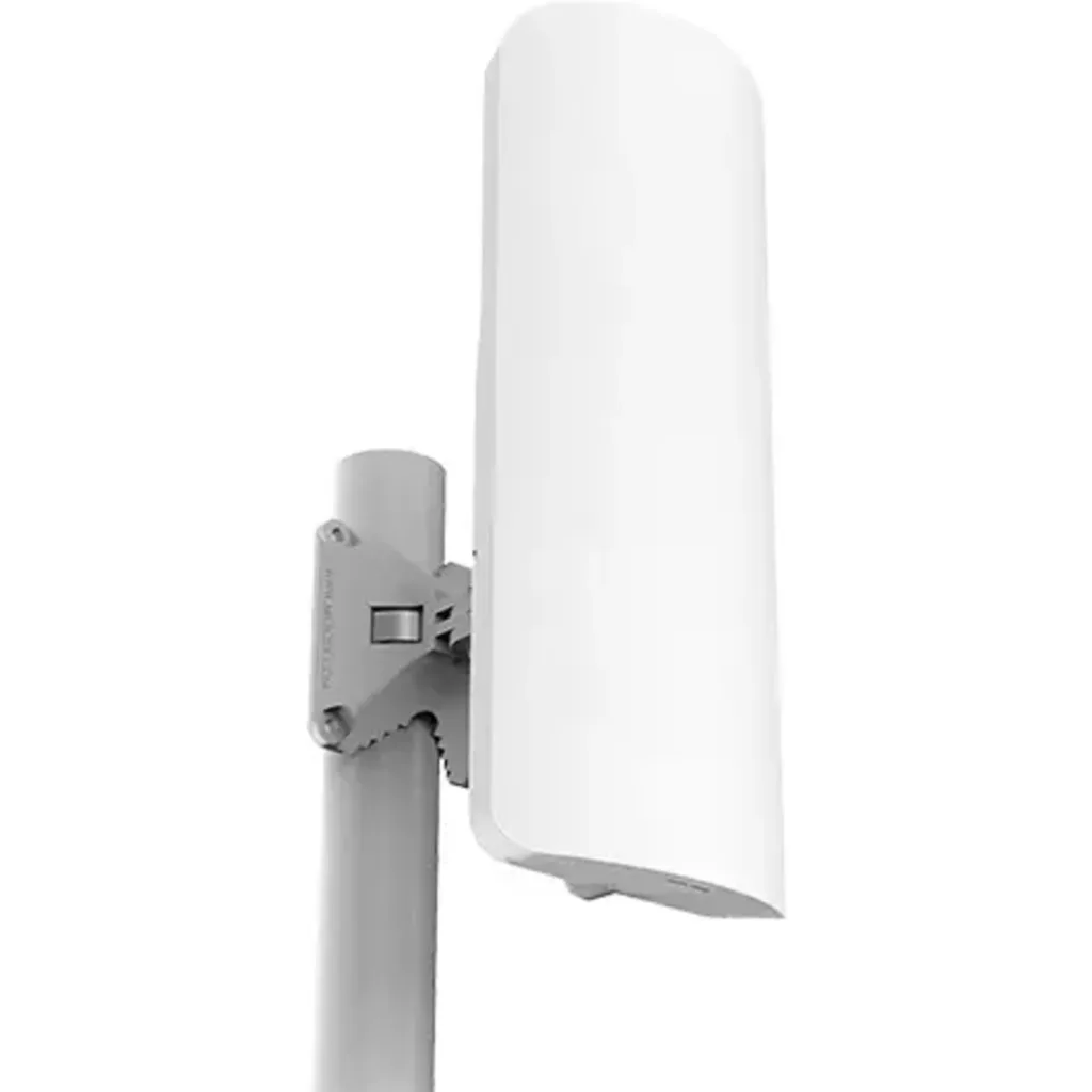 MIKROTIK 1-1000 1-SFP 15DBI 5GHZ 31DBM INC24V L4 RB921GS-5HPACD-15S