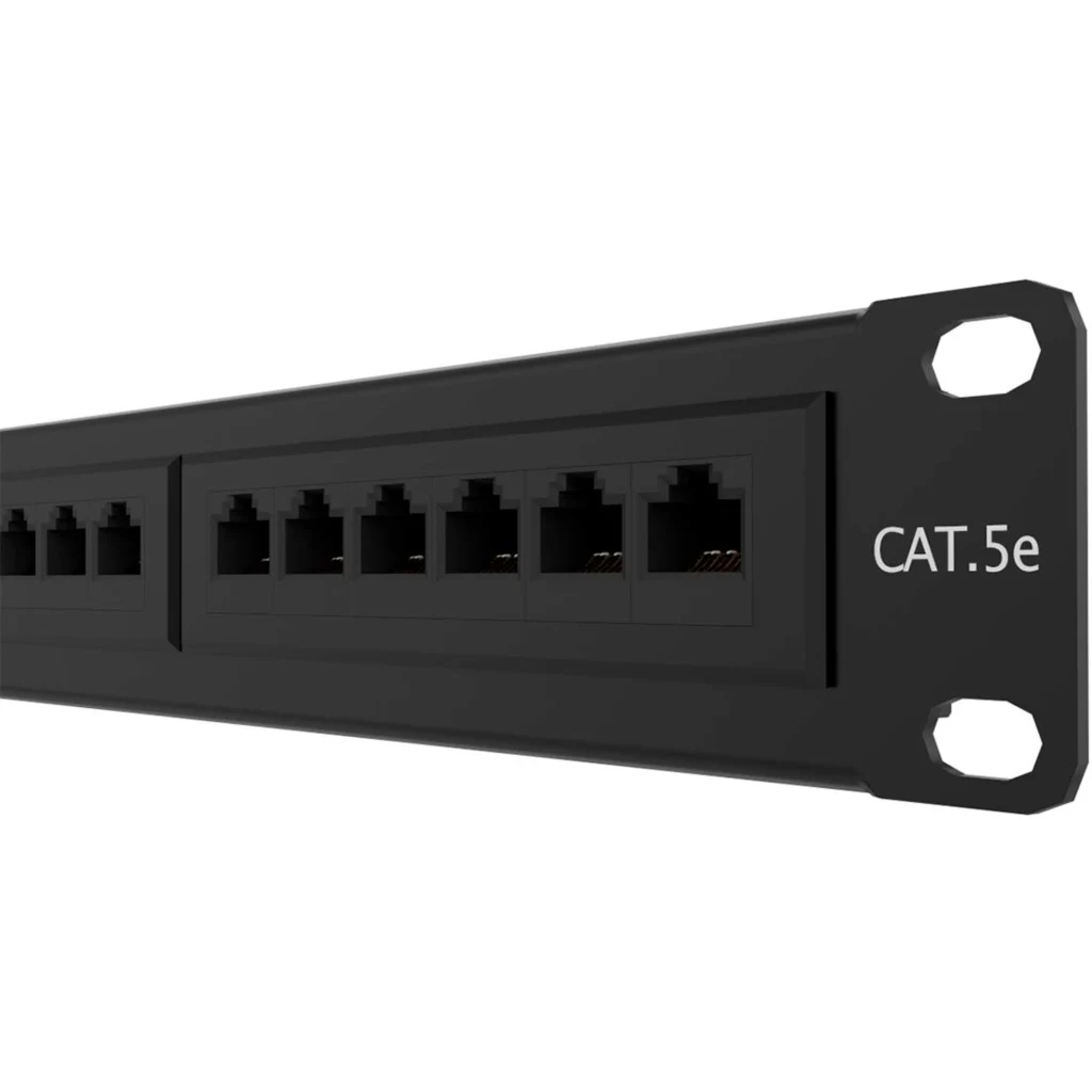 Imagen 1 de Nexxt Patch Panel 24P Cat5E NEGRO