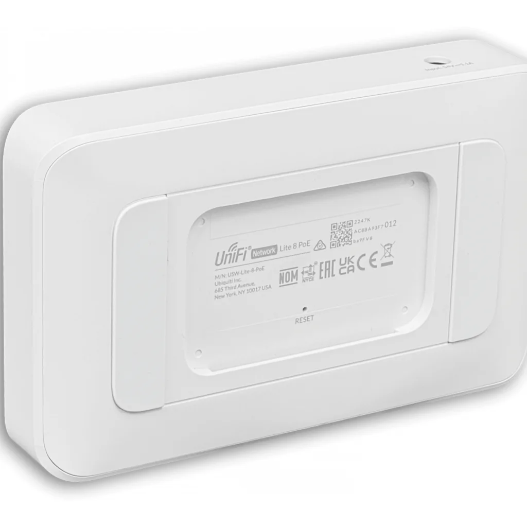 Imagen 6 de Switch Ubiquiti 8p con 4xGE PoE+ (52W) y 4xGE no PoE (sobremesa)