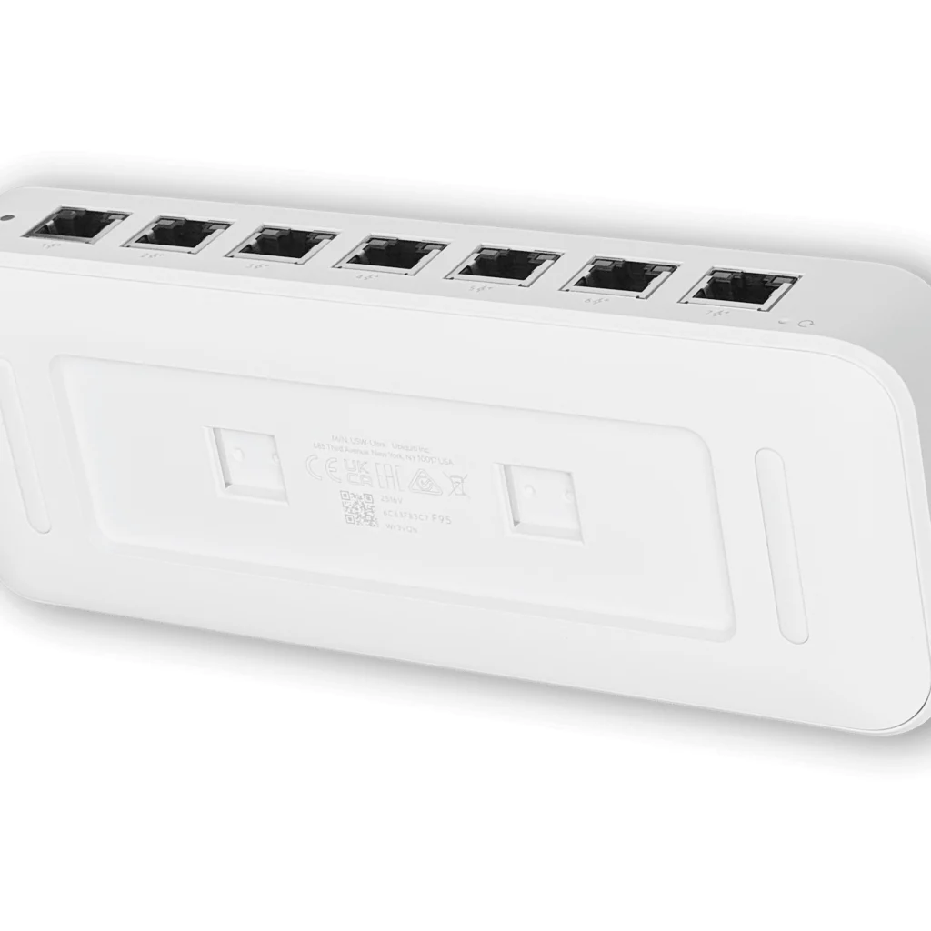 Imagen 1 de Switch  Ubiquiti Unifi PoE de 8 Puertos GbE con Montaje Versátil 