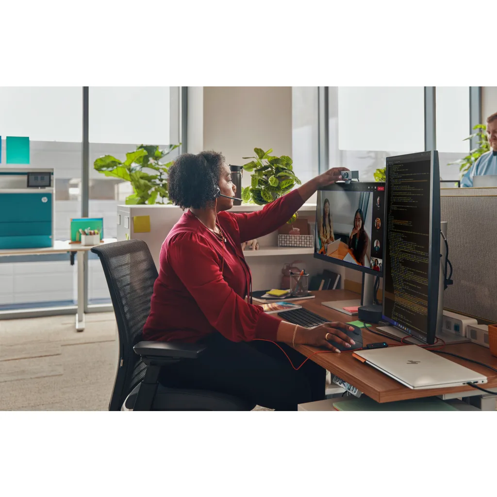 Audífonos Alámbricos Poly Blackwire 3320, Stereo Adaptador USB-C/A Color Negro