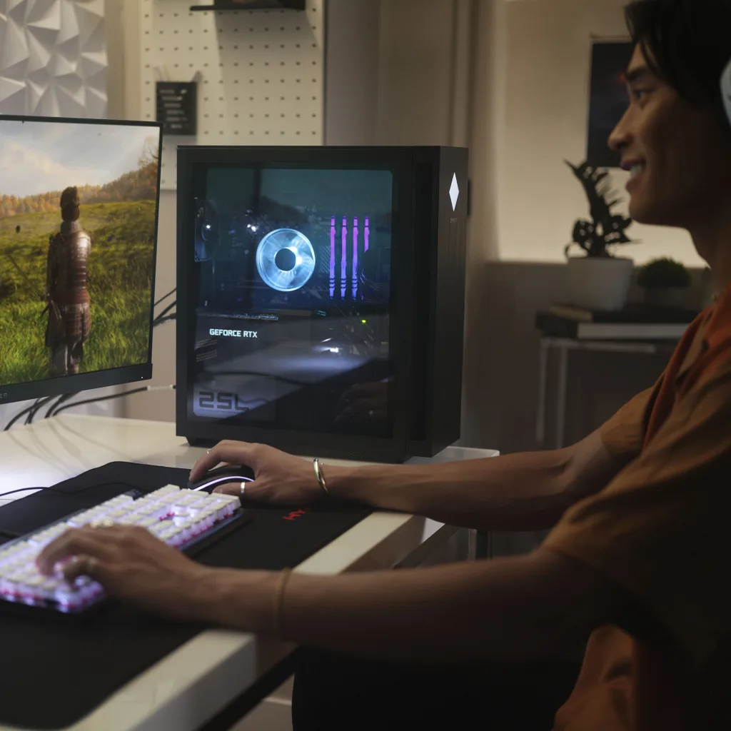 Imagen 5 de Computador Gamer HP OMEN GT15-2002LA I7-14700F 32GB 1TB+2TB RTX4070 16GB W11H 