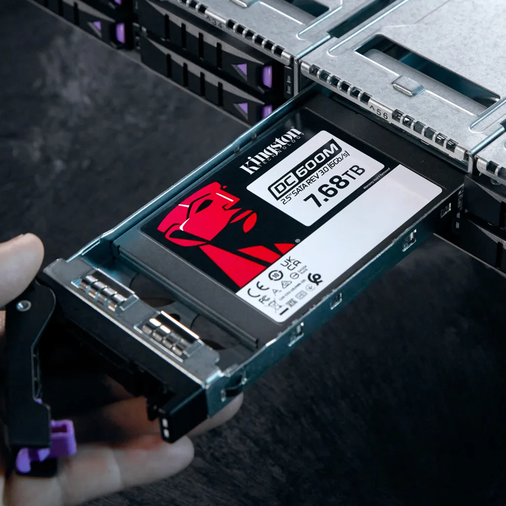 Imagen 6 de Unidad SSD Kingston DC600M 7.68TB 2.5" 7mm SATA NAND TLC 3D Lec560MBs Esc530MBs