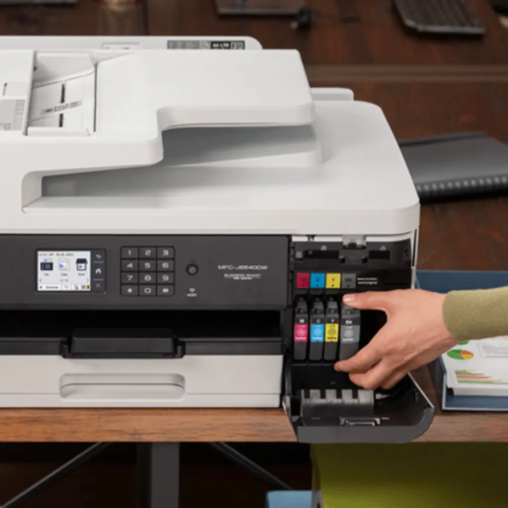 Imagen 2 de Cartridge Brother LC402MS Magenta Comp. MFCJ6740DW, 550 Páginas