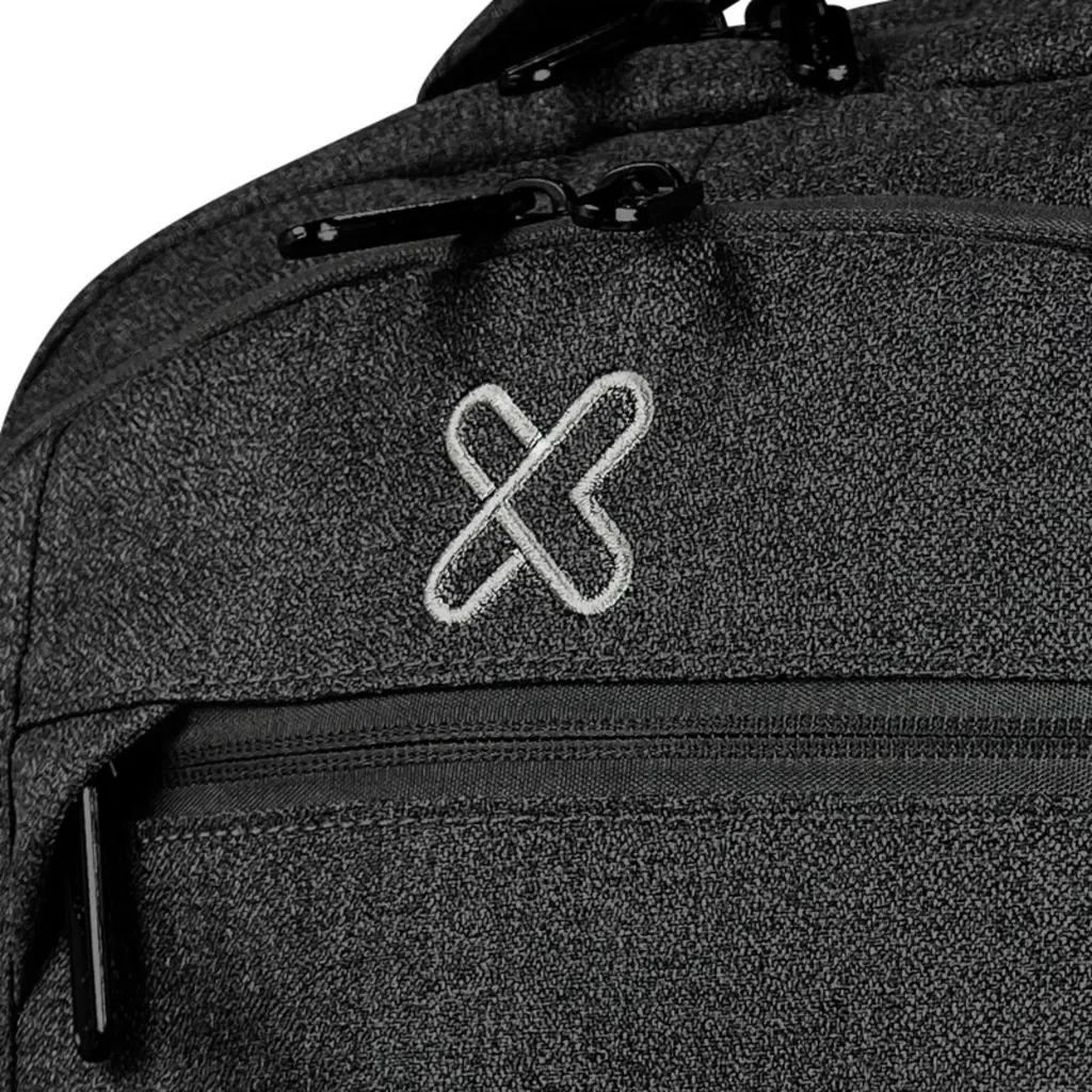 Imagen 1 de Mochila para Notebook KlipXtreme KNB-577BK, hasta 15.6" Polyester Color negro