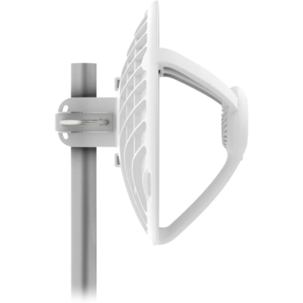 Imagen 3 de UBIQUITI 60GHz 5GHz 38dBi/11dBi 57-66Hz 1-1000 airMax 1Gbps 2km inc24v