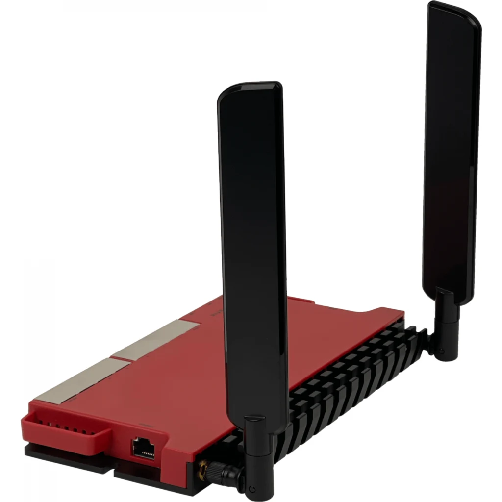 Imagen 3 de MIKROTIK 8-1000 1-SFP LCD USB L4 2,4GHz-1W-2x2 PoE L009UIGS-2HAXD-IN
