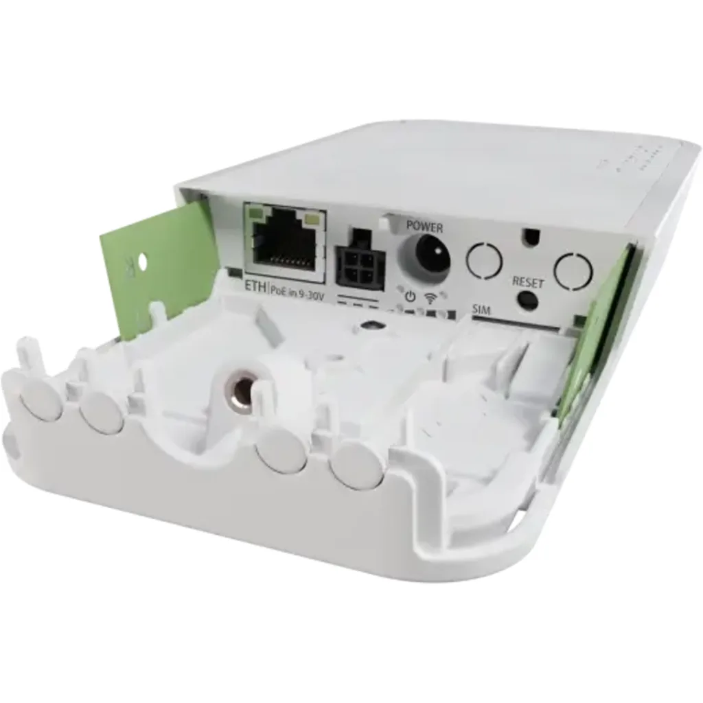 Imagen 1 de MikroTik wAPR-2nD&EC200A-EU wAP LTE Kit 2024