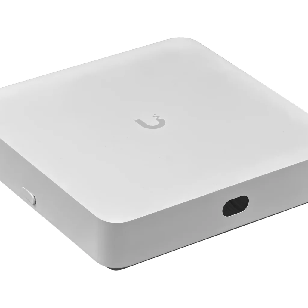 Imagen 10 de UniFi NVR (1) GbE (6) GbE PoE HDD 1TB + (4) Cam 2K (4MP 30FPS) IR 30m FOV 102.4d